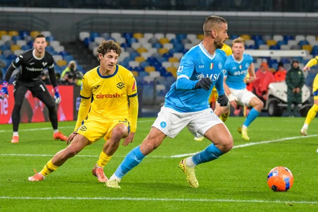 2026-01-07 SSC Napoli v Hellas Verona - Italian Serie A Enilive NAPLES, ITALY - JANUARY 7: Leonardo Spinazzola of SSC Napoli during the Italian Serie A Enilive match between SSC Napoli and Hellas Verona at Stadio Diego Armando Maradona on January 7, 2026 in Naples, Italy. Naples Stadio Diego Armando Maradona Italy Content not available for redistribution in The Netherlands directly or indirectly through any third parties. Copyright: xCiroxSantangelox