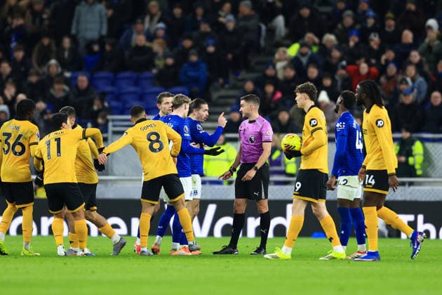 Liverpool, England, 7th January 2026. Jack Grealish of Everton clashes with Referee Thomas Kirk after being shown a second yellow card for sarcastically applauding during the Everton vs Wolverhampton Wanderers Premier League match at Hill Dickinson Stadium, Liverpool. Picture credit should read: Jessica Hornby Sportimage EDITORIAL USE ONLY. No use with unauthorised audio, video, data, fixture lists, club league logos or live services. Online in-match use limited to 120 images, no video emulation. No use in betting, games or single club league player publications. SPI_044_JH_EVERTON_WOLVES SPI-4436-0044