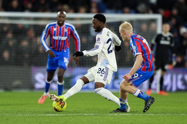 7th January 2026; Selhurst Park, Selhurst, London, England; Premier League Football, Crystal Palace versus Aston Villa; Lamare Bogarde of Aston Villa pressured by Will Hughes of Crystal Palace  HenningxvonxJagow