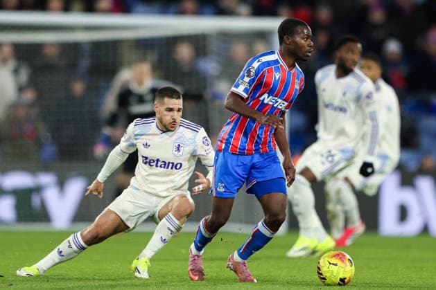 7th January 2026; Selhurst Park, Selhurst, London, England; Premier League Football, Crystal Palace versus Aston Villa; Tyrick Mitchell of Crystal Palace pressured by Emi Buendia of Aston Villa  HenningxvonxJagow