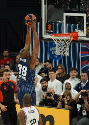 ISTANBUL, TURKEY - JANUARY 7: Kai Jones (88) of Anadolu Efes Istanbul in action during the EuroLeague Regular Season Round 20 match between Anadolu Efes Istanbul and Paris Basketball at Turkcell Basketball Development Center on January 7, 2026 in Istanbul, Turkey. (Photo by Seskimphoto ) Anadolu Efes Istanbul v Paris Basketball - Euroleague 2025 2026 
