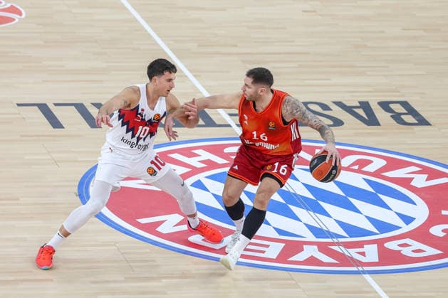 Stefan Jovic FC Bayern Basketball, 16 with Matteo Spagnolo Baskonia Vitoria Gasteiz, 10 , GER, FC Bayern Basketball vs Kosner Baskonia Vitoria Gasteiz, Basketball, Euroleague, Matchday 20, Season 2025 2026, 07 01 2026, GER, FC Bayern Basketball vs Kosner Baskonia Vitoria Gasteiz, Basketball, Euroleague, Matchday 20, Season 2025 2026, 07 01 2026 Munich Copyright: xEibner-Pressefoto JennixMaulx EP_JML