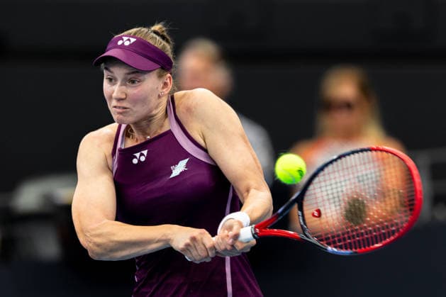 January 8, 2026, Brisbane, Qld, Australia: ELENA RYBAKINA of Kazakhstan plays a backhand during her WomenÃ¢â‚¬â ¢s Singles round of 16 match against PAULA BADOSA of Spain at the Brisbane International. Brisbane Australia - ZUMAt173 20260108_zsp_t173_029 Copyright: xStephanexThomasx