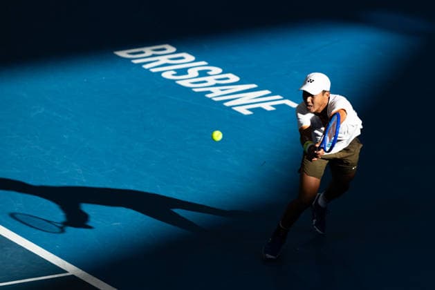 January 8, 2026, Brisbane, Qld, Australia: RINKY HIJIKATA of Australia plays a backhand during his MenÃ¢â‚¬â ¢s Singles round of 16 match against GIOVANNI MPETSHI-PERRICARD of France at the Brisbane International. Brisbane Australia - ZUMAt173 20260108_zsp_t173_034 Copyright: xStephanexThomasx