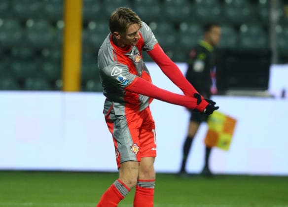 Cremonese Dennis Johnsen esultanza goal 1-0 during the Serie A soccer match between Cremonese and Cagliari at the Giovanni Zini in Cremona, north west Italy - GiovedÃ¬ , 8 Gennaio 2026. - Soccer .  Copyright: xAlbertoxMariani LaPressex