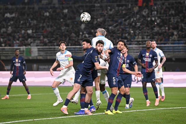 Paris Saint-Germain v Olympique de Marseille - Trophee des Champions 2026 33 Warren ZAIRE EMERY (psg) - 07 Khvicha KVARATSKHELIA (psg) - 05 MARQUINHOS (psg) - 32 Facundo MEDINA (om) during the Trophee des Champions 2026 match between Paris and Marseille on January 8, 2026 at Jaber Al-Ahmad International Stadium in Kuwait City, Kuwait. Kuwait City KoweÃ¯t  Copyright: xFEPx 776439955