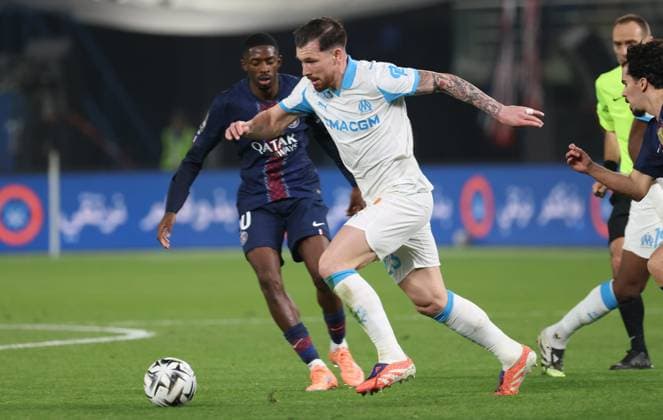 OM - PSG au Koweit PHOTOPQR LA PROVENCE PHILIPPE LAURENSON ; KowevØt ; 08 01 2026 ; Trophv e des champions : l‚ÄôOlympique de Marseille (OM) affronte le Paris Saint-Germain (PSG) au Jaber Al-Ahmad International Stadium de KowevØt City (KowevØt) KowevØt KowevØt France  Copyright: xPHOTOPQR LAxPROVENCE MAXPPPxPHILIPPExLAURENSONx 20260108PVL8308 20260108PVL8308