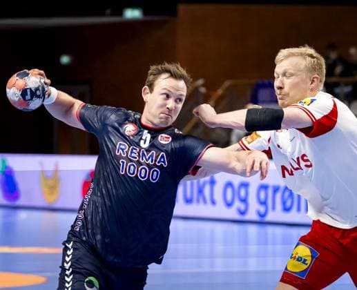 ALMERE - Norway s Sander Sagosen in action against Denmark s Magnus Saugstrup Jensen during the Norway-Denmark Golden League handball match. The handball players are preparing for the European Championship, EM, Europameisterschaft SEM VAN DER WAL ANP xVIxANPxSportx xxANPxIVx 546713300 originalFilename: 546713300.jpg