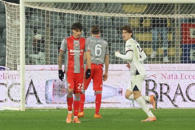 Cremonese s FFloriani Romano Mussolini shows his dejection after scoring the goal 2-2 during the Serie A soccer match between Cremonese and Cagliari at the Giovanni Zini Stadium in Cremona Italy, 8 january 2026. - Soccer .  Copyright: xAlbertoxMariani LaPressex