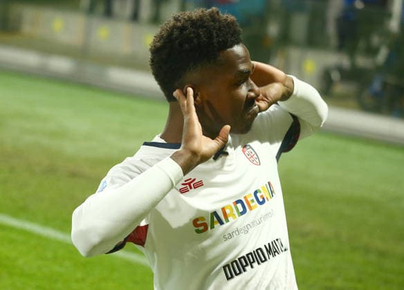 Cagliari Yael Fritz Junior Trepy esultanza goal. -2-2 during the Serie A soccer match between Cremonese and Cagliari at the Giovanni Zini in Cremona, north west Italy - GiovedÃ¬ , 8 Gennaio 2026. - Soccer .  Copyright: xAlbertoxMariani LaPressex