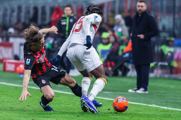 AC Milan vs Genoa CFC Serie A 2025 26 08 01 2026 Luka Modric of AC Milan competes for the ball with Brooke Norton Cuffy of Genoa CFC during Serie A 2025 26 football match between AC Milan and Genoa CFC at San Siro Stadium in Milan Copyright: xBEAUTIFULxSPORTS Carabellix