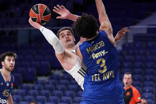 January 8, 2026, Madrid, Madrid, Spain: Mario Hezonja of Real Madrid in action during the EuroLeague Regular Season Round 21 match between Real Madrid and Maccabi Tel Aviv at Movistar Arena on January 08 2026, in Madrid, Spain. Madrid Spain - ZUMAa181 20260108_zaa_a181_042 Copyright: xIrinaxR.xHipolitox