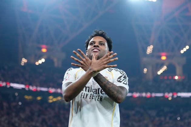 Sport Bilder des Tages Real Madrid v Atletico Madrid: Spanish Super Cup Rodrygo Goes right winger of Real Madrid and Brazilcelebrates after scoring his sides first goal during the Spanish Super Cup semi-final match between Atletico de Madrid and Real Madrid at King Abdullah Sports City Hall Stadium on January 8, 2026 in Jeddah, Saudi Arabia. Jeddah Saudi Arabia  Copyright: xJosexBretonx originalFilename:bretonhernandez-realmadr260108_npXhJ.jpg