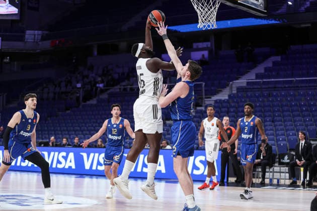 January 8, 2026, Madrid, Madrid, Spain: Usman Garuba of Real Madrid in action during the EuroLeague Regular Season Round 21 match between Real Madrid and Maccabi Tel Aviv at Movistar Arena on January 08 2026, in Madrid, Spain. Madrid Spain - ZUMAa181 20260108_zaa_a181_047 Copyright: xIrinaxR.xHipolitox