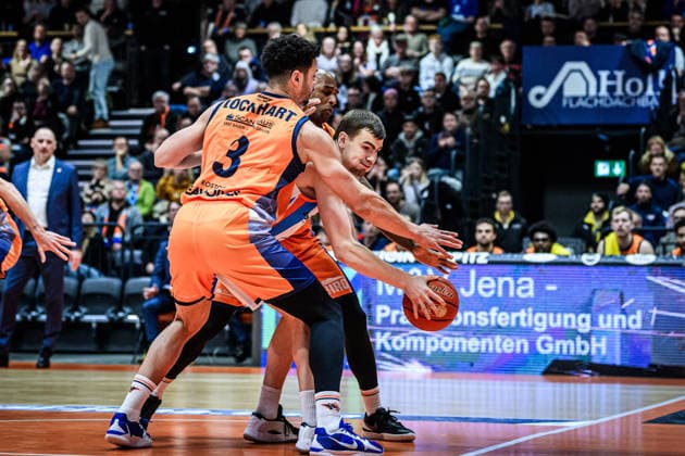 easycredit BBL Basketball Bundesliga 2025 2026 15 Matchday 08 01 2026 Science City Jena vs ROSTOCK SEAWOLVES Center Lorenz Bank Jena in duel against 2 opponents Sparkassen Arena