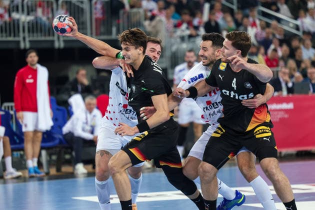 ZAGREB, CROATIA - JANUARY 8, 2026: Friendly match between Croatia and Germany, preparation for EURO 2026. KOSTER Julian (18) and GOLLA Johannes (4) in Croatian block 