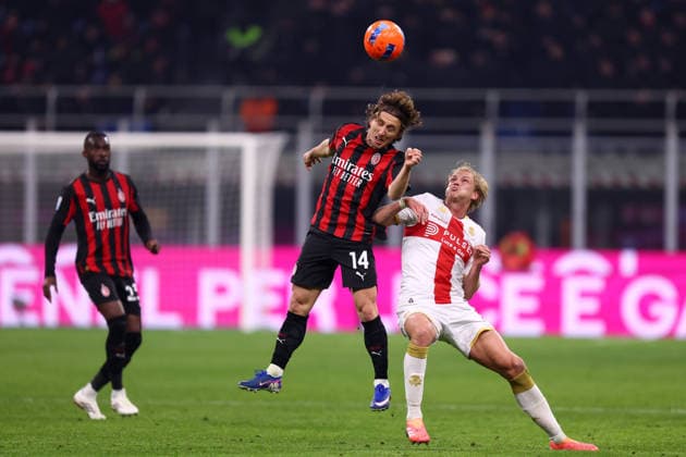 Luka Modric (Ac Milan) und Morten Thorsby (Genoa Cfc) battle for the ball, Serie A, AC Milan v Genoa CFC, Giuseppe Meazza, January 8, 2026, Milan, Italy.