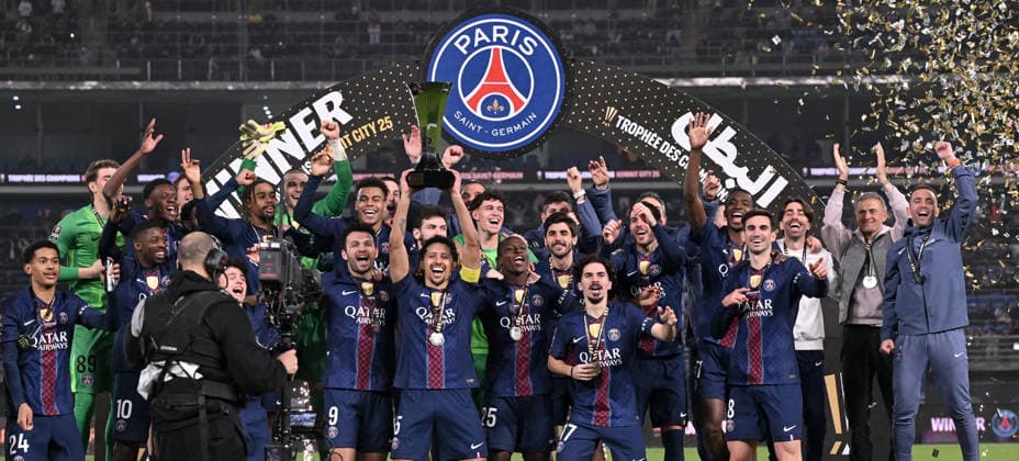 Paris Saint-Germain v Olympique de Marseille - Trophee des Champions 2026 Equipe de football du PSG during the Trophee des Champions 2026 match between Paris and Marseille on January 8, 2026 at Jaber Al-Ahmad International Stadium in Kuwait City, Kuwait. Kuwait City KoweÃ¯t  Copyright: xFEPx 776439955