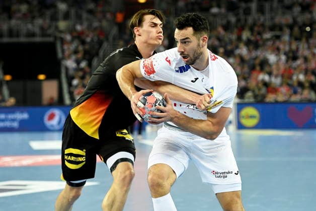 Zagreb, 080126. Arena Zagreb. Friendly handball match in preparation for the European Championship, EM, Europameisterschaft Croatia - Germany. In the photo: Zvonimir Srna. Photo: Ronald Gorsic CROPIX Copyright: xxRonaldxGorsicx hrvatska_njemacka34-080126