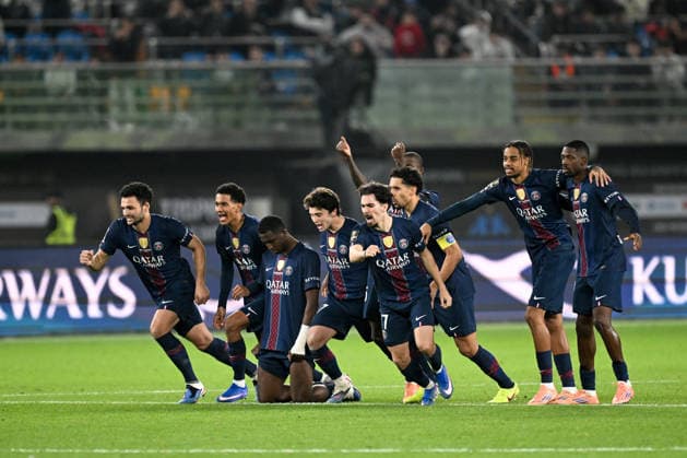 Paris Saint-Germain v Olympique de Marseille - Trophee des Champions 2026 09 Goncalo MATIAS RAMOS (psg) - 24 Senny MAYULU (psg) - 87 Joao NEVES (psg) - 17 VITINHA (psg) - 29 Bradley BARCOLA (psg) - 10 Ousmane DEMBELE (psg) during the Trophee des Champions 2026 match between Paris and Marseille on January 8, 2026 at Jaber Al-Ahmad International Stadium in Kuwait City, Kuwait. Kuwait City KoweÃ¯t  Copyright: xFEPx 776439955