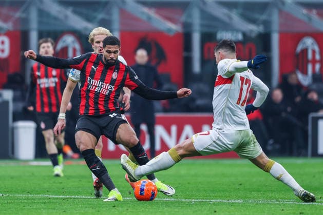 AC Milan vs Genoa CFC Serie A 2025 26 08 01 2026 Ruben Loftus Cheek of AC Milan seen in action during Serie A 2025 26 football match between AC Milan and Genoa CFC at San Siro Stadium in Milan Copyright: xBEAUTIFULxSPORTS Carabellix