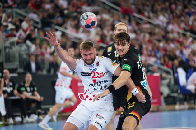 ZAGREB, CROATIA - JANUARY 8, 2026: Friendly match between Croatia and Germany, preparation for EURO 2026. RAUZAN Zlatko (23), KOSTER Julian (18) 