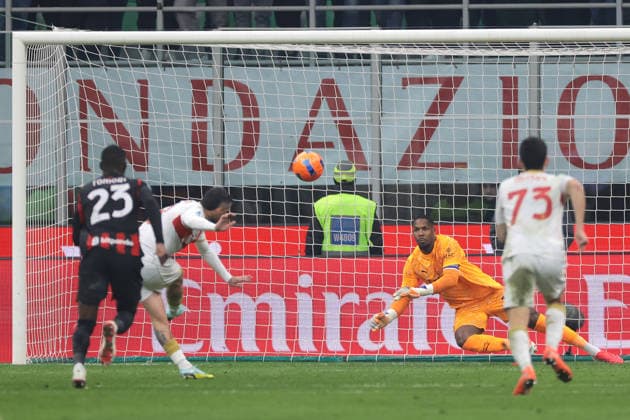 Milan, Italy, 8th January 2026. Nicolae Stanciu of Genoa CFC fires a late penalty over the crossbar during the AC Milan vs Genoa Serie A match at Giuseppe Meazza, Milan. Picture credit should read: Jonathan Moscrop Sportimage EDITORIAL USE ONLY. No use with unauthorised audio, video, data, fixture lists, club league logos or live services. Online in-match use limited to 120 images, no video emulation. No use in betting, games or single club league player publications. SPI_075_JM_MILAN_GENOA_ SPI-4409-0075