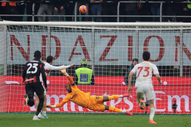 Milan, Italy, 8th January 2026. Nicolae Stanciu of Genoa CFC fires a late penalty over the crossbar during the AC Milan vs Genoa Serie A match at Giuseppe Meazza, Milan. Picture credit should read: Jonathan Moscrop Sportimage EDITORIAL USE ONLY. No use with unauthorised audio, video, data, fixture lists, club league logos or live services. Online in-match use limited to 120 images, no video emulation. No use in betting, games or single club league player publications. SPI_076_JM_MILAN_GENOA_ SPI-4409-0076