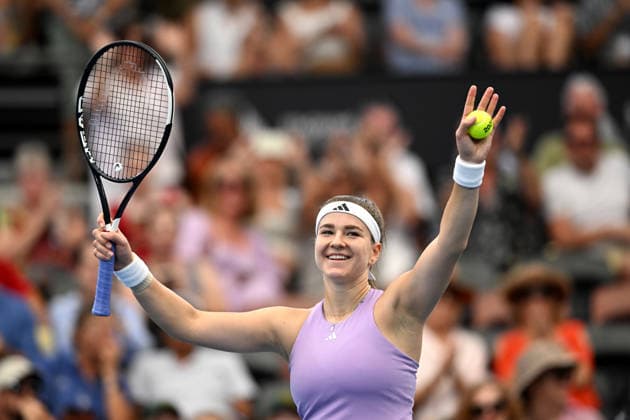 TENNIS BRISBANE INTERNATIONAL, Karolina Muchova of the Czech Republic celebrates winning against Elena Rybakina of Kazakhstan during the quarter-finals of the Brisbane International tennis tournament at Pat Rafter Arena in Brisbane, Friday, January 9, 2026. ( NO ARCHIVING, EDITORIAL USE ONLY BRISBANE QUEENSLAND AUSTRALIA  Copyright: xDARRENxENGLANDx 20260109147777300090