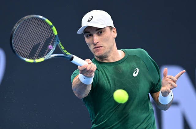 TENNIS BRISBANE INTERNATIONAL, Raphael Collignon of Belgium in action against Brandon Nakashima of the USA during the quarter-finals of the Brisbane International tennis tournament at Pat Rafter Arena in Brisbane, Friday, January 9, 2026. ( NO ARCHIVING, EDITORIAL USE ONLY BRISBANE QUEENSLAND AUSTRALIA  Copyright: xDARRENxENGLANDx 20260109134139913110