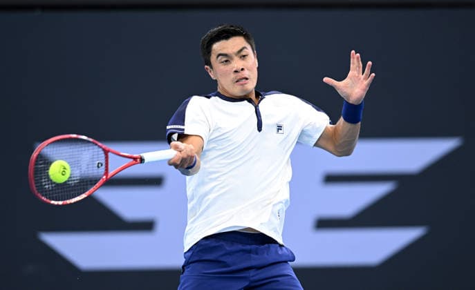 TENNIS BRISBANE INTERNATIONAL, Brandon Nakashima of the USA in action against Raphael Collignon of Belgium during the quarter-finals of the Brisbane International tennis tournament at Pat Rafter Arena in Brisbane, Friday, January 9, 2026. ( NO ARCHIVING, EDITORIAL USE ONLY BRISBANE QUEENSLAND AUSTRALIA  Copyright: xDARRENxENGLANDx 20260109140388685316