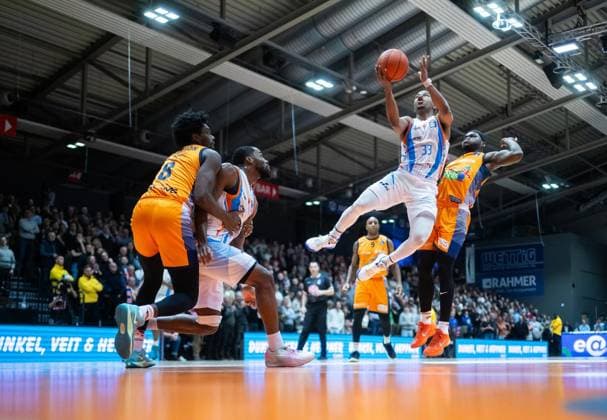 BASKETBALL EASYCREDIT BBL 15 GAME DAY SCIENCE CITY JENA ROSTOCK SEAWOLVES FOR EDITORIAL PURPOSES ONLY p 08 01 2026 Jena Basketball easyCredit BBL 1 Basketball Bundesliga Saison 2025 2026 15 Spieltag Sparkassen Arena Science City Jena Rostock Seawolves im Foto Eric Washington 33 Science City Jena Germany Thueringen Jena Copyright SaschaxFromm Copyright: SaschaxFromm doc841zfjihjl5193zoatmt ,EDITORIAL USE ONLY Copyright: SaschaxFromm