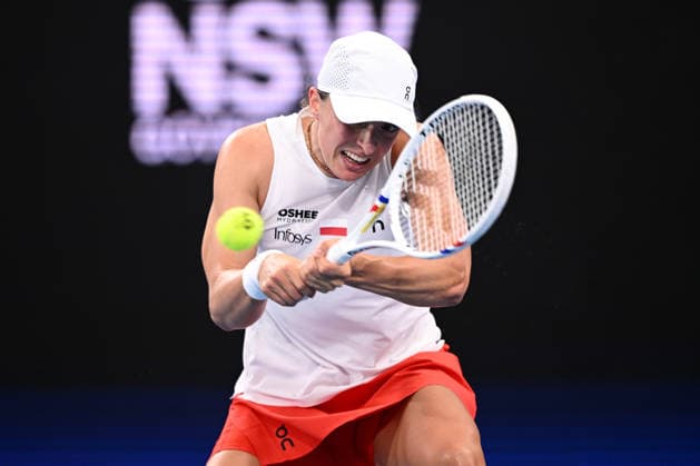 TENNIS UNITED CUP SYDNEY, Iga Swiatek of Poland plays a return shot during the quarterfinal match against Maya Joint of Australia in the 2026 United Cup at Ken Rosewall Arena in Sydney, Friday, January 9, 2026. ( NO ARCHIVING, EDITORIAL USE ONLY SYDNEY NEW SOUTH WALES AUSTRALIA  Copyright: xDANxHIMBRECHTSx 20260109182213168719