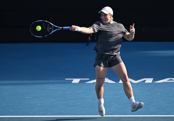 Great Britain™s Sonay Kartal during her 1 4 final singles match at the 2026 ASB Classic Women™s Tennis Tournament at Manuka Doctor Arena, Auckland, New Zealand. Friday 9 January 2026. Photo: Andrew Cornaga z Auckland New Zealand Copyright: xAndrewxCornaga x