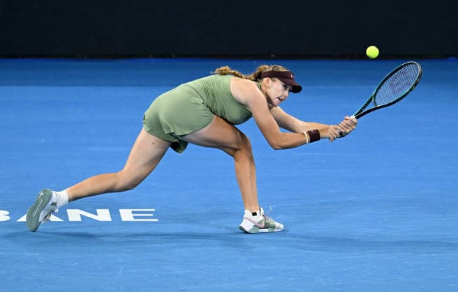 TENNIS BRISBANE INTERNATIONAL, Mirra Andreeva of Russia in action against Marta Kostyuk of Ukraine during the quarter-finals of the Brisbane International tennis tournament at Pat Rafter Arena in Brisbane, Friday, January 9, 2026. ( NO ARCHIVING, EDITORIAL USE ONLY BRISBANE QUEENSLAND AUSTRALIA  Copyright: xDARRENxENGLANDx 20260109129705352413