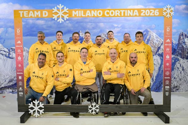 Impressions of the presentation of the official apparel for the upcoming Paralympics 2026 Milano-Cortina from their outfitter Adidas. Paralympics Outfitting MTC World of Fashion Muenchen Friday, 09.01.2026 Today the National Teams of Para Ice hockey, Eishockey and Para Skiing Alpine have visited the MTC World of Fashion in Munich. They received their official apparel for the upcoming Paralympics 2026 Milano-Cortina from their outfitter Adidas.