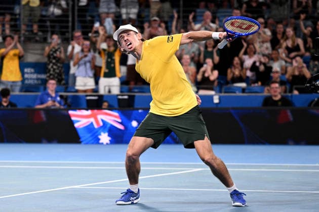 TENNIS UNITED CUP SYDNEY, Alex de Minaur of Australia celebrates wiinning the quarterfinal match against Hubert Hurkacz of Poland in the 2026 United Cup at Ken Rosewall Arena in Sydney, Friday, January 9, 2026. ( NO ARCHIVING, EDITORIAL USE ONLY SYDNEY NEW SOUTH WALES AUSTRALIA  Copyright: xDANxHIMBRECHTSx 20260109130382649660