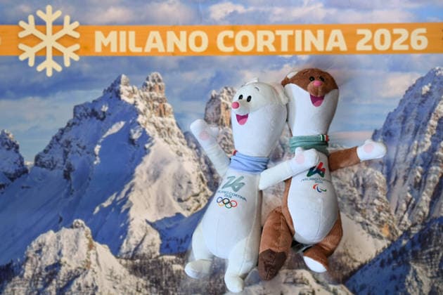 Achtung FOTOMONTAGE: v.li:Maskottchen Tina (Olympische Winterspiele) und Milo (Paralympics). Einkleidung der Deutschen Olympiamannschaft, Einkleidung Team Deutschland fuer die Winterspiele 2026 in Mailand und Cortina. *** Attention PHOTOMONTAGE f li Mascot Tina Olympic Winter Games and Milo Paralympics Dressing of the German Olympic Team, Dressing of Team Germany for the 2026 Winter Games in Milan and Cortina