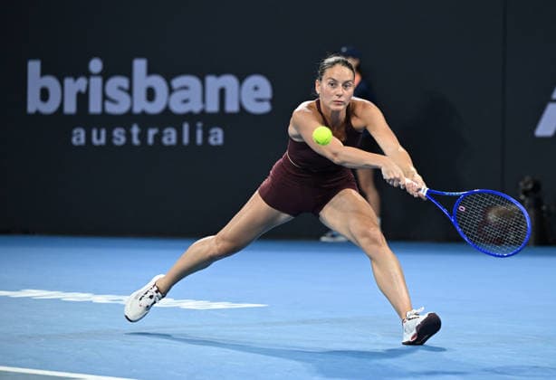TENNIS BRISBANE INTERNATIONAL, Marta Kostyuk of Ukraine in action against Mirra Andreeva of Russia during the quarter-finals of the Brisbane International tennis tournament at Pat Rafter Arena in Brisbane, Friday, January 9, 2026. ( NO ARCHIVING, EDITORIAL USE ONLY BRISBANE QUEENSLAND AUSTRALIA  Copyright: xDARRENxENGLANDx 20260110189415768560