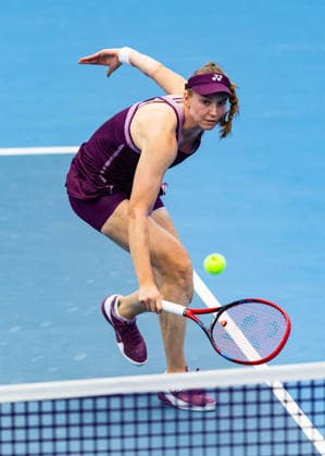 January 9, 2026, Brisbane, Qld, Australia: ELENA RYBAKINA of Kazakhstan plays a backhand during her WomenÃ¢â‚¬â ¢s Singles quarterfinal match against KAROLINA MUCHOVA of Czechia at the Brisbane International. Brisbane Australia - ZUMAt173 20260109_zsp_t173_025 Copyright: xStephanexThomasx