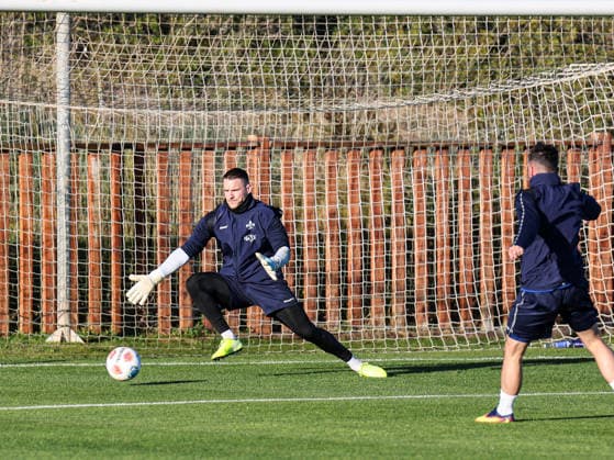 Marcel Schuhen in goal, Marco Richter with the finish at the training camp Spain, SV Darmstadt 98 on 09 01 26 in Olivanova, Spain Spain Olivanova Spain Germany Copyright: xAlfioxMarinox