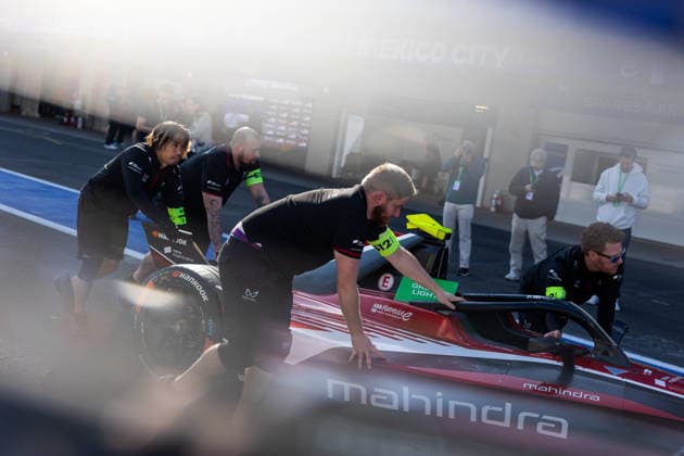 2025 FORMULA E MEXICO CITY ePRIX mecaniciens mechanics, ambiance during the the Mexico City Paulo ePrix, 2nd round of the 2025-26 ABB FIA Formula E World Championship, WM, Weltmeisterschaft on the Autodromo Hermanos Rodriguez from January 8 to 10, 2025 in Mexico City, Mexico - Mexico CityMexico  Copyright: xDamienxDoumerguex