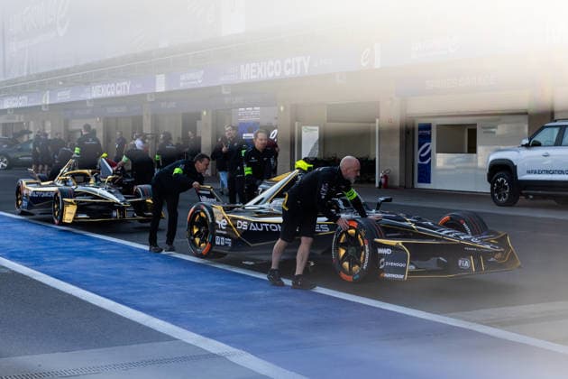 2025 FORMULA E MEXICO CITY ePRIX DS Penske Formula E Team, Spark-DS, DS E-Tense FE25 mecaniciens mechanics, DS Penske Formula E Team, portrait during the the Mexico City Paulo ePrix, 2nd round of the 2025-26 ABB FIA Formula E World Championship, WM, Weltmeisterschaft on the Autodromo Hermanos Rodriguez from January 8 to 10, 2025 in Mexico City, Mexico - Mexico CityMexico  Copyright: xDamienxDoumerguex
