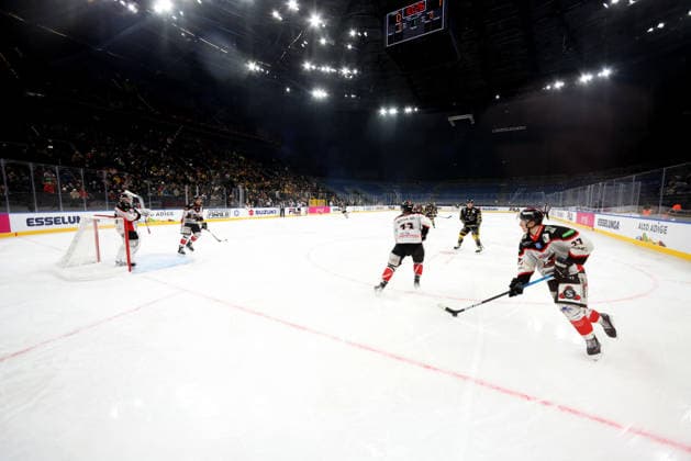 January 9, 2026, Milan, ITALY: Una veduta interna del Milano Santa Giulia Ice hockey, Eishockey Arena, dove si svolgeranno le gare delle prossime Olimpiadi di Milano Cortina 2026, in occasione del test events, Milano, 09 gennaio 2026.. .An interior view of the Milano Santa Giulia Ice Hockey Arena, where the next Milan Cortina 2026 Olympics will take place, during the test events, Milan, Italy, 09 January 2026..ANSA MATTEO BAZZI Milano Cortina 2026 Test Events Milano Santa Giulia Ice Hockey Arena  - ZUMAa110 20260109_zaf_a110_045 Copyright: xMatteoxBazzix
