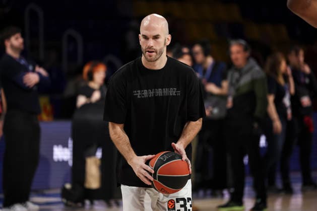 January 9, 2026, Barcelona, Barcelona, Spain: Nick Calathes of Partizan Mozzart Bet Belgrade warms up during the EuroLeague Regular Season Round 21 match played between FC Barcelona, Barca and Partizan Mozzart Bet Belgrade at Palau Blaugrana on January 09, 2026 in Barcelona, Spain. Barcelona Spain - ZUMAa181 20260109_zaa_a181_031 Copyright: xJavierxBorregox