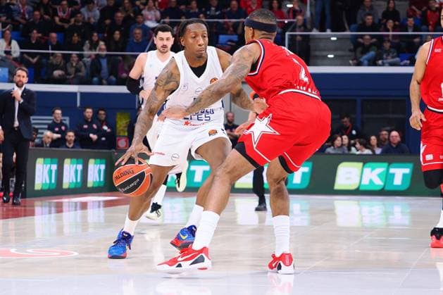 BASKET - Euroleague - EA7 Emporio Armani Milano vs Anadolu Efes Saben Lee (Anadolu Efes Istanbul) during EA7 Emporio Armani Milano vs Anadolu Efes, Basketball Euroleague match in Assago (MI), Italy, January 09 2026 Assago (MI) Italy  Copyright: xIPAxSport ABACAx