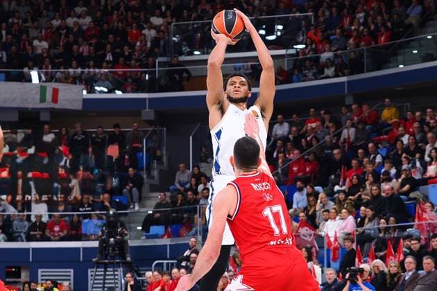 Dozier (Anadolu Efes Istanbul) during EA7 Emporio Armani Milano vs Anadolu Efes, Basketball Euroleague match in Assago (MI), Italy, January 09 2026  Copyright: xSavinoxPaolella IPAxSportx xipa-agency.netx xx IPA_69859575 IPA_Agency_IPA69859575