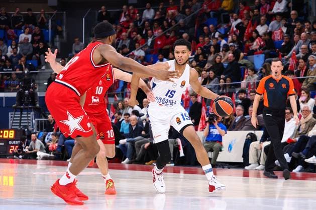 BASKET - Euroleague - EA7 Emporio Armani Milano vs Anadolu Efes Dozier (Anadolu Efes Istanbul) during EA7 Emporio Armani Milano vs Anadolu Efes, Basketball Euroleague match in Assago (MI), Italy, January 09 2026 Assago (MI) Italy  Copyright: xIPAxSport ABACAx