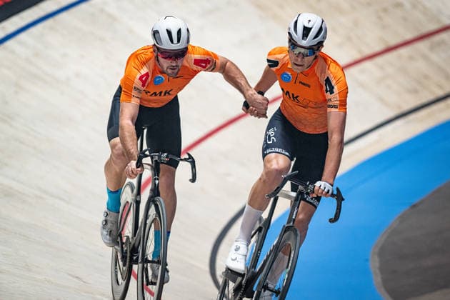 BENERAU Victor, VONES Jan Sixdays Bremen 2026 Team 4 RMK KANZLEI BREMEN BENERAU Victor SUI Black VONES Jan CZE Red Landscape horizontal Landscape Event Event Sixdays Bremen 2026 Category Category Cycling Track Cycling Sixdays Elite Men Location Location Europe Germany Bremen ÖVB Arena Discipline Madison Distance 45 min Date Date 09 01 2026 Friday Day 1