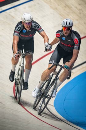 AUGENSTEIN Moritz, KLUGE Roger Sixdays Bremen 2026 Team 9 SWB AUGENSTEIN Moritz GER Black KLUGE Roger GER Red Portrait Portrait Event Event Sixdays Bremen 2026 Category Category Cycling Track Cycling Sixdays Elite Men Location Location Europe Germany Bremen ÖVB Arena Discipline Madison Distance 45 min Date Date 09 01 2026 Friday Day 1